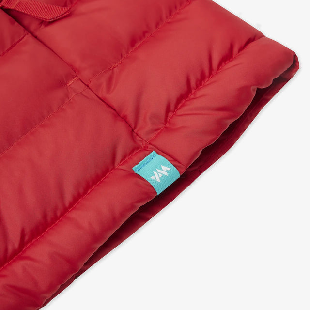 Jellymud Women's Recycled Polyester Gilet. Close up view of hem detail.